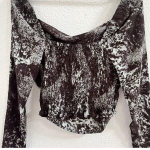 New W/OUT TAGS  OPEN EDIT Cropped Top Off Shoulder SZ XS Long Sleeve Polyester